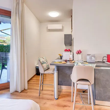 Casa Miraflores -sanremo Parking Wifi A/c - Happy شقة